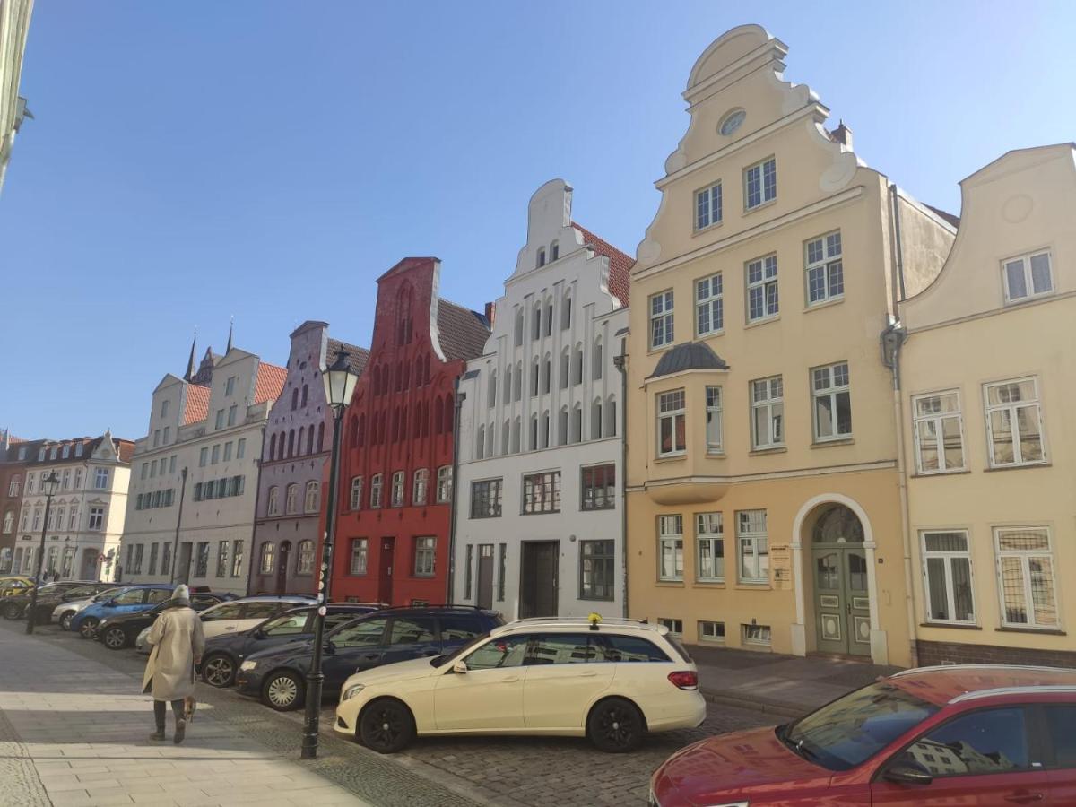 Altstadt Luebsche Strasse Wißmar Esterno foto